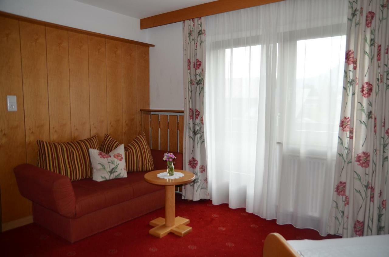 Pension Pichler Leutasch Exterior photo